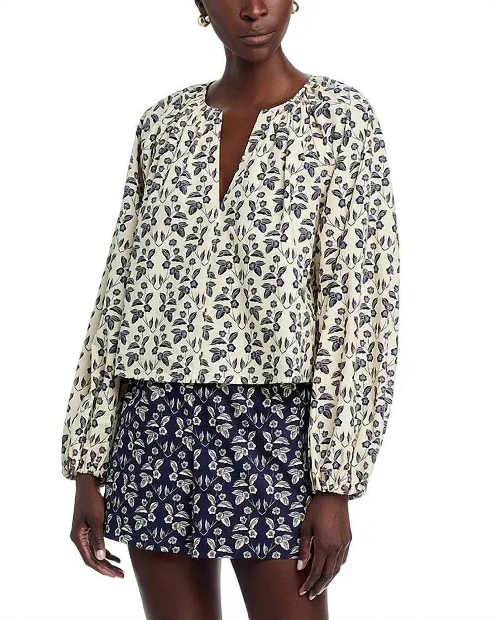 NEW TANYA TAYLOR adelina v-neck top in cream/maritime blue